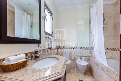 Villa à louer à Palm Jumeirah, Dubai, EAU 6 chambres, 1244.62 m2 № 745821 - photo 18