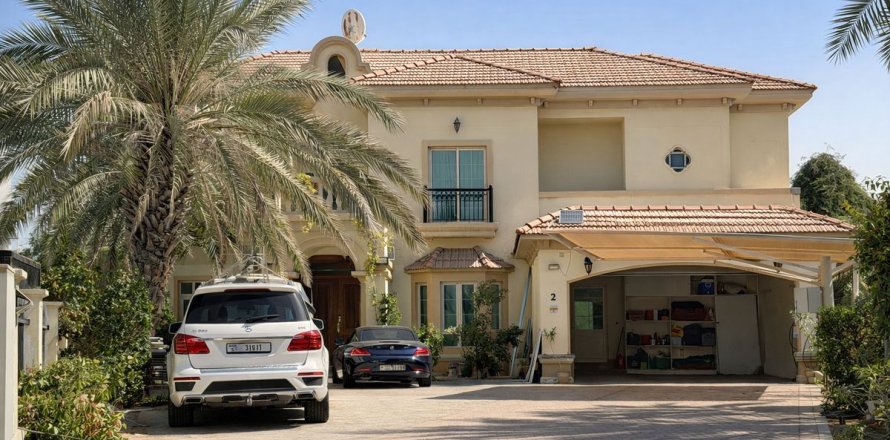 Βίλα σε Jumeirah Islands, Dubai, ΗΑΕ 4 υπνοδωμάτια, 815.4 τ.μ. Αρ. 693154