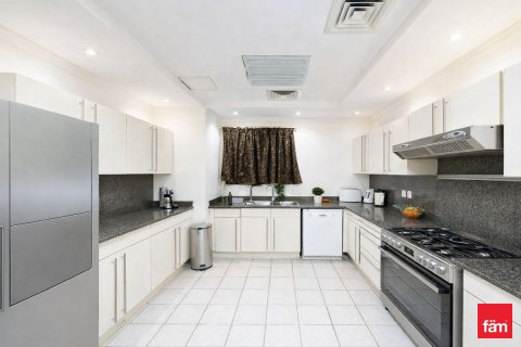 Βίλα σε Jumeirah Islands, Dubai, ΗΑΕ 4 υπνοδωμάτια, 815.4 τ.μ. Αρ. 693154 - φωτογραφία 8