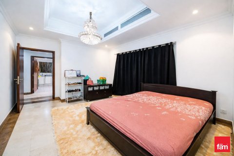 Βίλα σε Jumeirah Islands, Dubai, ΗΑΕ 4 υπνοδωμάτια, 815.4 τ.μ. Αρ. 693154 - φωτογραφία 13