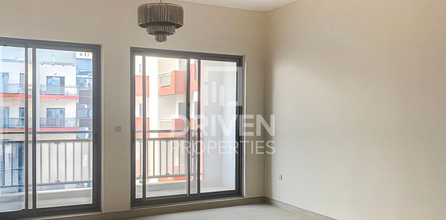 Leilighet i Al Furjan, Dubai, Emiratene 2 soverom, 135.08 kvm nr. 767513
