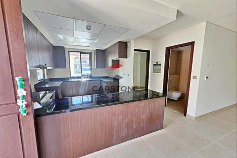 Apartment in Khalifa City, Abu Dhabi, UAE 3 bedrooms, 172 sq.m. № 604482 - photo 11