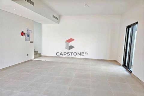 Apartment in Khalifa City, Abu Dhabi, UAE 3 bedrooms, 172 sq.m. № 604482 - photo 7