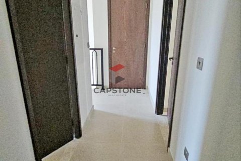 Apartment in Khalifa City, Abu Dhabi, UAE 3 bedrooms, 172 sq.m. № 604482 - photo 13