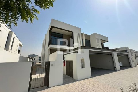 Al Furjan、Dubai、UAE にあるタウンハウス販売中 4ベッドルーム、371 m2、No645358 - 写真 2