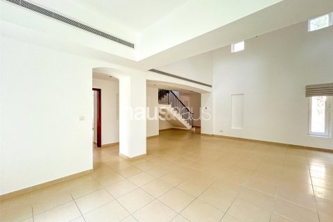 Villa in Arabian Ranches, Dubai, UAE 5 bedrooms, 709 sq.m. № 626708 - photo 2