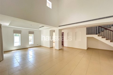 Villa in Arabian Ranches, Dubai, UAE 5 bedrooms, 709 sq.m. № 626708 - photo 4