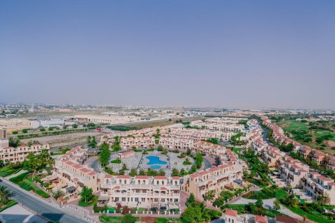 Apartment til salg i Al Hamra Village, Ras Al Khaimah, UAE 2 soveværelser, 125 kvm № 656502 - foto 4