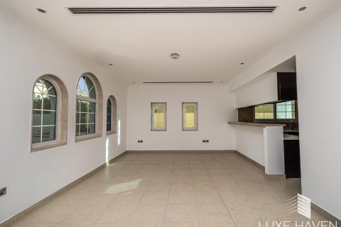 Villa para arrendamento em Jumeirah Park, Dubai, EAU 3 quartos, 327.67 m2 № 571379 - foto 10