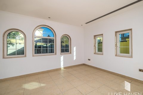 Villa para arrendamento em Jumeirah Park, Dubai, EAU 3 quartos, 327.67 m2 № 571379 - foto 4