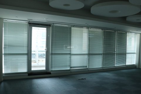 Office in Jumeirah Lake Towers, Dubai, UAE 75.4 sq.m. № 633264 - photo 2