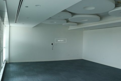 Office in Jumeirah Lake Towers, Dubai, UAE 75.4 sq.m. № 633264 - photo 4