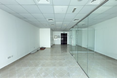 Business Bay, Dubai, UAE의 임대용 사무실 62제곱미터 번호 633268 - 사진 1