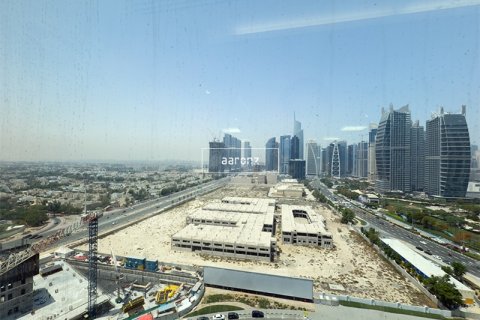 Office in Jumeirah Lake Towers, Dubai, UAE 456.2 sq.m. № 633263 - photo 28