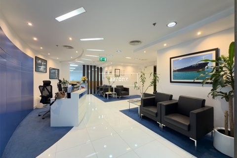 Office in Jumeirah Lake Towers, Dubai, UAE 456.2 sq.m. № 633263 - photo 1