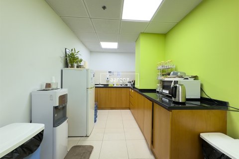 Office in Jumeirah Lake Towers, Dubai, UAE 456.2 sq.m. № 633263 - photo 25