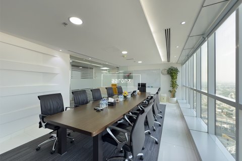 Office in Jumeirah Lake Towers, Dubai, UAE 456.2 sq.m. № 633263 - photo 22