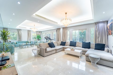Müüa villa asukohaga Jumeirah Village Triangle, Dubai, AÜE: 5 magamistoaga, 399 m² Nr 754380 - pilt 4