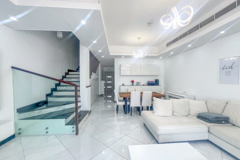 Jumeirah Village Triangle, Dubai, BAE’de satılık sıra ev 3 yatak odası, 194 m&sup2; No 754328 - fotoğraf 3