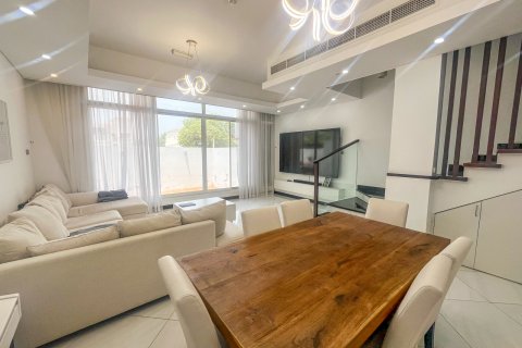 Jumeirah Village Triangle, Dubai, BAE’de satılık sıra ev 3 yatak odası, 194 m&sup2; No 754328 - fotoğraf 1