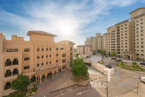 Apartment in Jumeirah Golf Estates, Dubai, UAE 2 bedrooms, 129 sq.m. № 586494 - photo 12