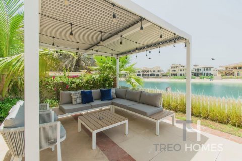 Huvila Palm Jumeirah, Dubai, Arabiemiraatit 4 makuuhuonetta, 465 m2 № 586519 - kuva 2