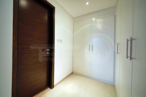 Apartamento para venda em Al Ghadeer, Abu Dhabi, EAU 2 quartos, 96 m2 № 731031 - foto 9