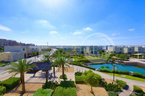 Vila v Al Ghadeer, Abu Dhabi, SAE 4 spálne, 206 m2 č. 731030 - Fotografia 8