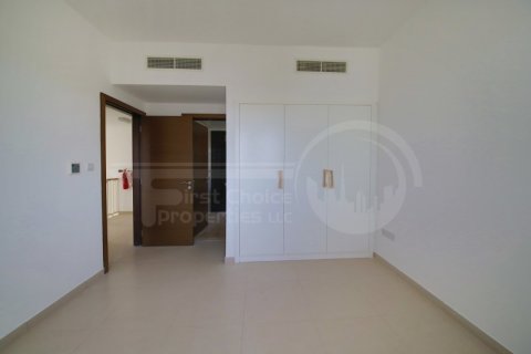 Vila v Al Ghadeer, Abu Dhabi, SAE 4 spálne, 206 m2 č. 731030 - Fotografia 13