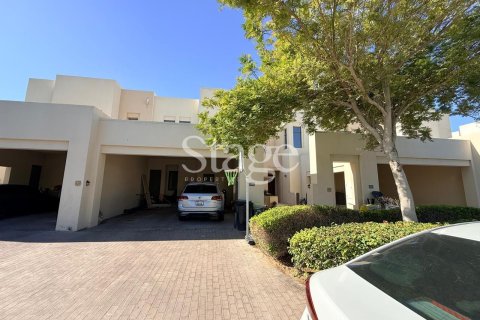 Villa Reem, Dubaijā, AAE 3 istabas, 232 m2 Nr. 737618 - attēls 12