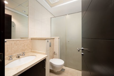 Vila u Jumeirah Park, Dubai, UAE 4 spavaćih soba, 471 m2 Br. 749828 - fotografija 10