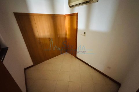 Villa à louer à Jumeirah, Dubai, EAU 4 chambres, 325.2 m2 № 659548 - photo 12