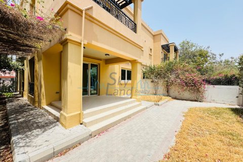 Villa à louer à Jumeirah, Dubai, EAU 4 chambres, 325.2 m2 № 659548 - photo 18