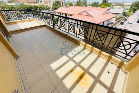 Villa à louer à Jumeirah, Dubai, EAU 4 chambres, 325.2 m2 № 659548 - photo 24