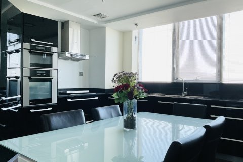 Apartmen di Dubai Marina, UAE 3 bilik tidur, 375 meter persegi № 713390 - foto 17