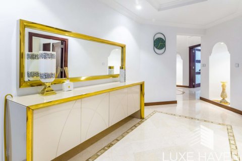 Villa in vendita a Palm Jumeirah, Dubai, EAU 4 camere da letto, 464.52 mq. № 571387 - foto 19