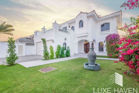 Villa in vendita a Palm Jumeirah, Dubai, EAU 4 camere da letto, 464.52 mq. № 571387 - foto 2