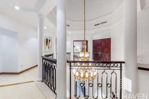 Villa in vendita a Palm Jumeirah, Dubai, EAU 4 camere da letto, 464.52 mq. № 571387 - foto 10