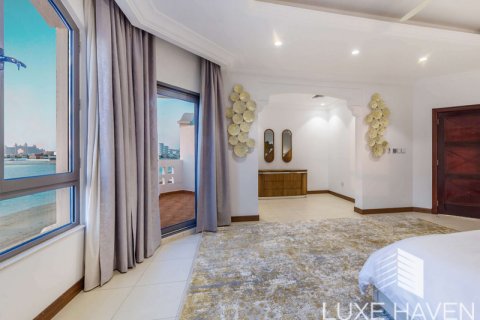Villa in vendita a Palm Jumeirah, Dubai, EAU 4 camere da letto, 464.52 mq. № 571387 - foto 17