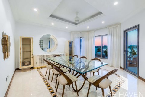 Villa in vendita a Palm Jumeirah, Dubai, EAU 4 camere da letto, 464.52 mq. № 571387 - foto 8