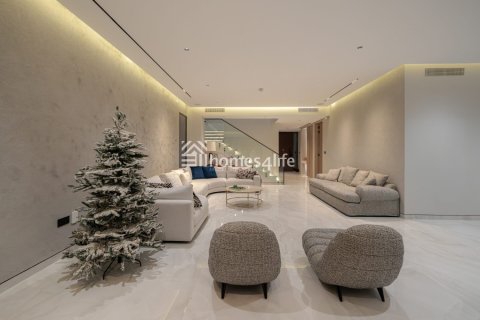 Vila v Tilal Al Ghaf, Dubai, SAE 4 spálne, 465 m2 č. 720609 - Fotografia 18