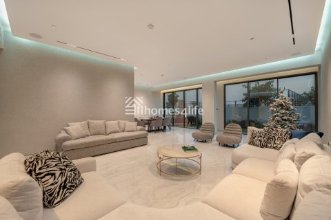 Vila v Tilal Al Ghaf, Dubai, SAE 4 spálne, 465 m2 č. 720609 - Fotografia 16