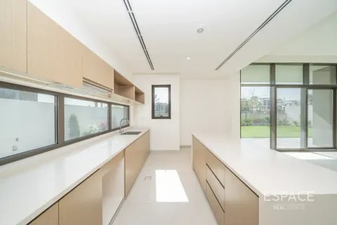 Vila di Al Furjan, Dubai, UAE 5 bilik tidur, 455 meter persegi № 738432 - foto 5