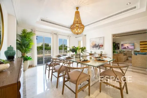 Vila v Meadows, Dubai, SAE 6 ložnice, 595 m² Č.: 738460 - fotografie 6