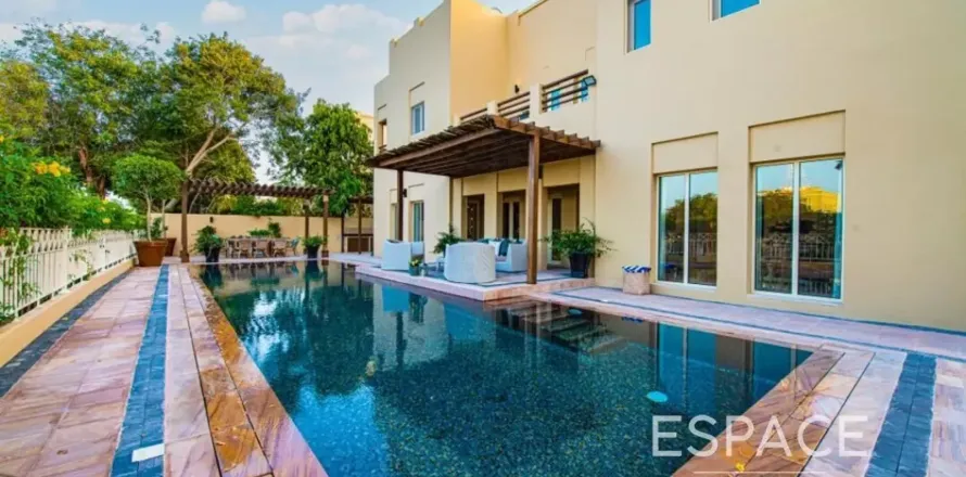 Vila v Meadows, Dubai, SAE 6 ložnice, 595 m² Č.: 738460