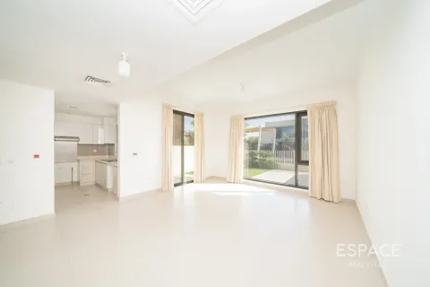 Villa zur Miete in Dubai Hills Estate, Dubai, VAE 3 Schlafzimmer, 207 m2 Nr. 738461 - Foto 2