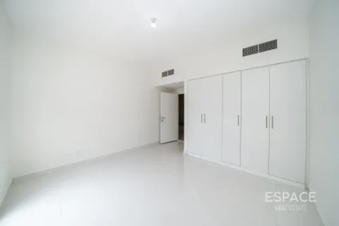 Vila di Meadows, Dubai, UAE 6 bilik tidur, 457 meter persegi № 738433 - foto 16