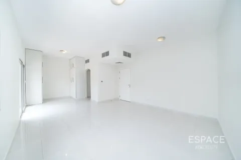 Vila di Meadows, Dubai, UAE 6 bilik tidur, 457 meter persegi № 738433 - foto 12