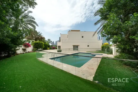 ویلا در Meadows، Dubai ، امارات متحده عربی 6 خوابه ، 457 متر مربع. شماره 738433
