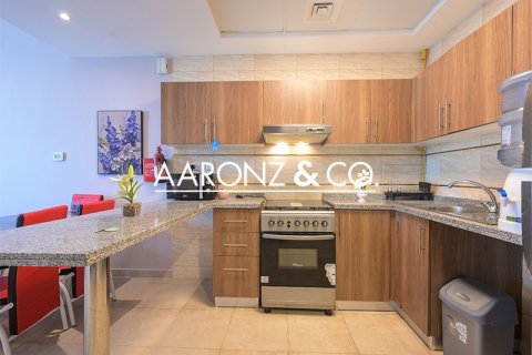 Apartamento en alquiler en Jumeirah Lake Towers, Dubai, EAU 1 dormitorio, 67 m2 № 693864 - foto 8